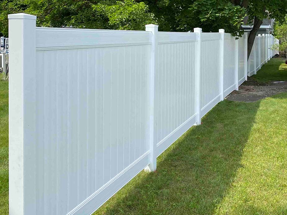 Denmark Wisconsin residential fencing company