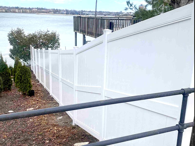 Vinyl fence company in the Green Bay and Appleton area.