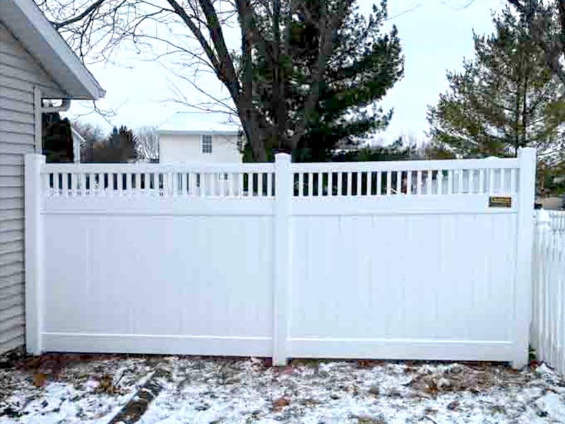 Vinyl Decorative Fencing in Green Bay Wisconsin